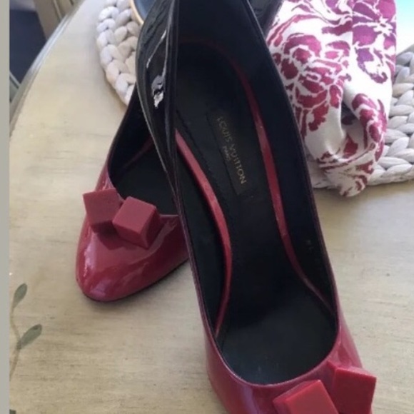 Authentic Louis Vuitton Ombré heels - Picture 3 of 5